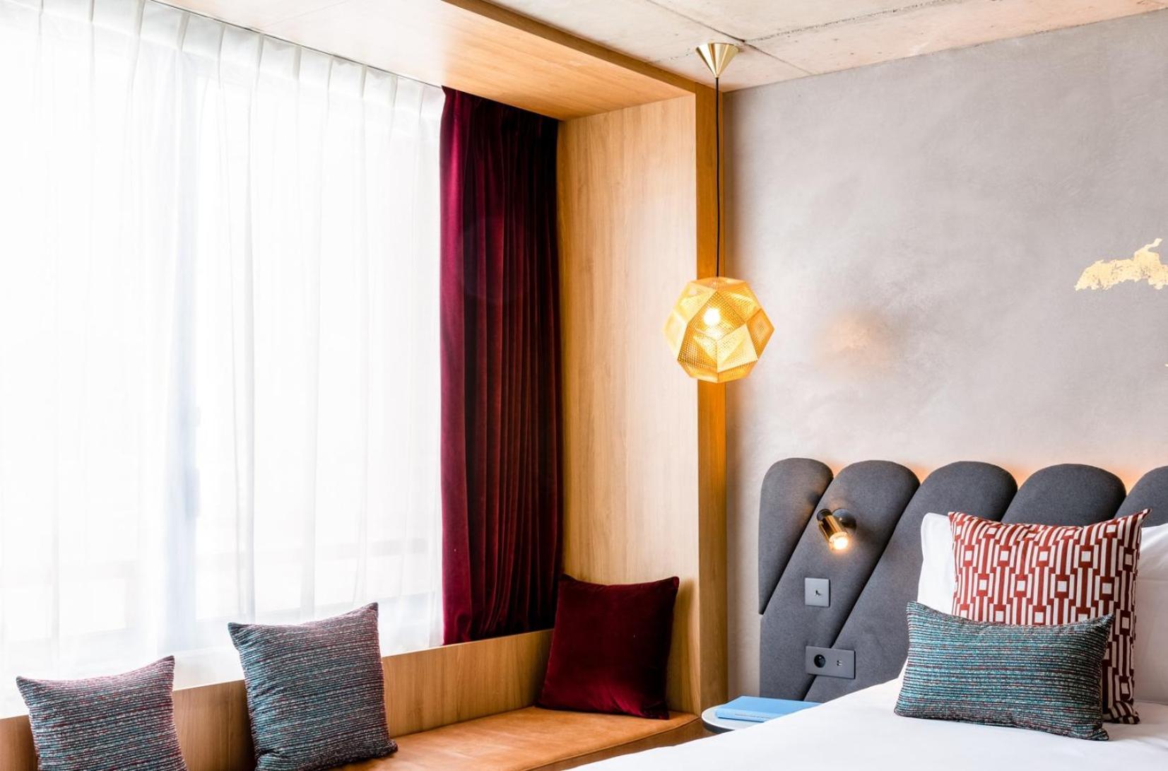 Zimmer La Muse mit 2 Einzelbetten und Stadtblick - Obergeschoss